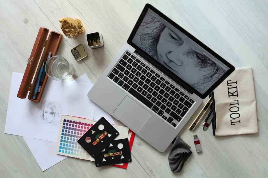Graphic Design Kar Online Paise Kamaye